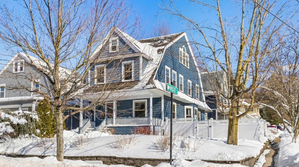 259 Washington Street, Winchester, Massachusetts, 4 Bedrooms Bedrooms, 9 Rooms Rooms,3.5 BathroomsBathrooms,Residential,For Sale,Washington Street,73480199