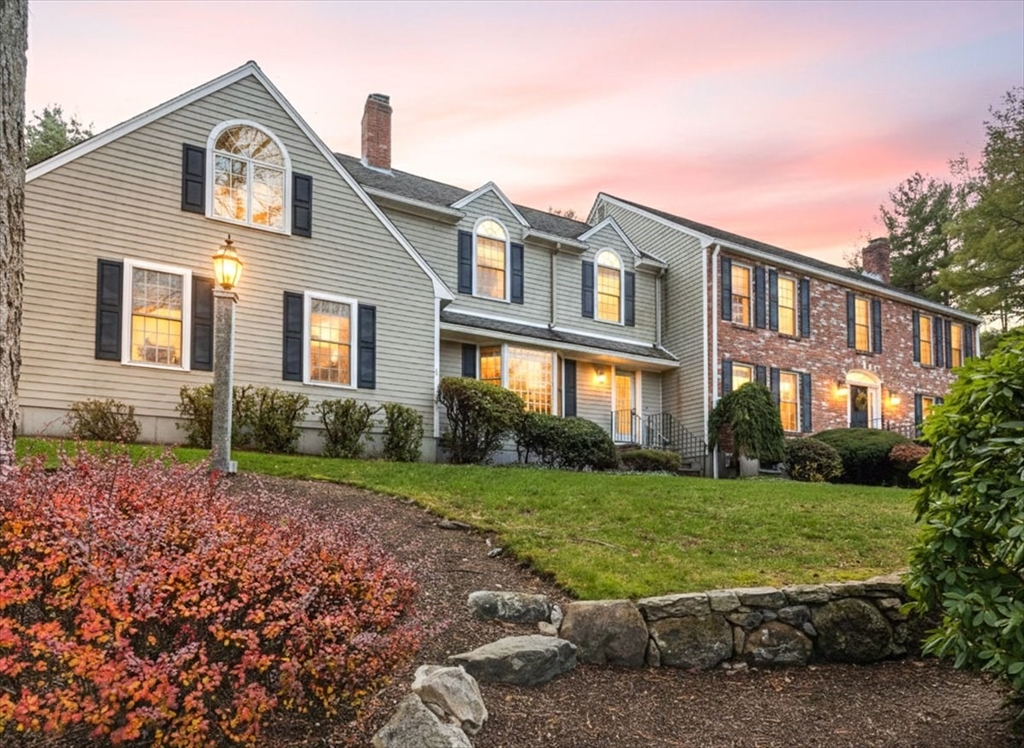 18 Shawnee Rd, Medfield, Massachusetts, 4 Bedrooms Bedrooms, 14 Rooms Rooms,4.5 BathroomsBathrooms,Residential,For Sale,Shawnee Rd,73480206