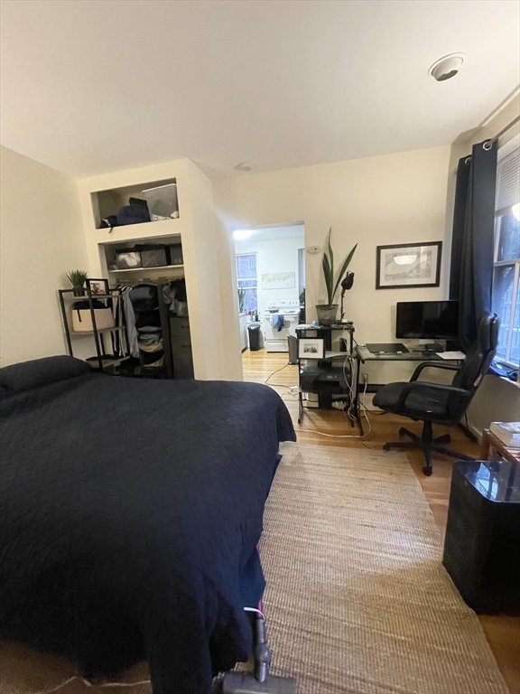 68 Myrtle Street, Boston, Massachusetts, 3 Rooms Rooms,1 BathroomBathrooms,Residential Lease,For Rent,Myrtle Street,73480242