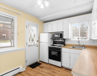 42 Will Dr, Canton, Massachusetts, 1 Bedroom Bedrooms, 4 Rooms Rooms,1 BathroomBathrooms,Residential,For Sale,Will Dr,73480244