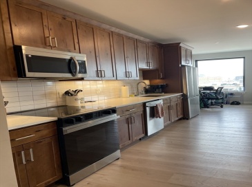 400 W Broadway, Boston, Massachusetts, 2 Bedrooms Bedrooms, 3 Rooms Rooms,2 BathroomsBathrooms,Residential Lease,For Rent,W Broadway,73467708