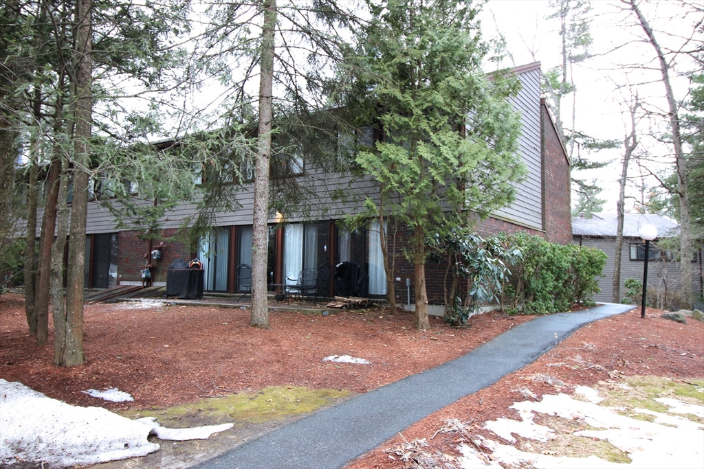 532 Old Stone Brk, Acton, Massachusetts, 3 Bedrooms Bedrooms, 6 Rooms Rooms,2.5 BathroomsBathrooms,Residential Lease,For Rent,Old Stone Brk,73476049
