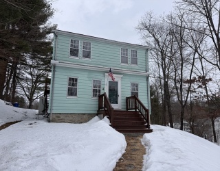 4 James St, Dudley, Massachusetts, 2 Bedrooms Bedrooms, 5 Rooms Rooms,1 BathroomBathrooms,Residential Lease,For Rent,James St,73480400