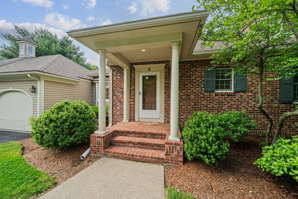 9 Powder Hill Way, Westborough, Massachusetts, 3 Bedrooms Bedrooms, 7 Rooms Rooms,4 BathroomsBathrooms,Residential,For Sale,Powder Hill Way,73480365