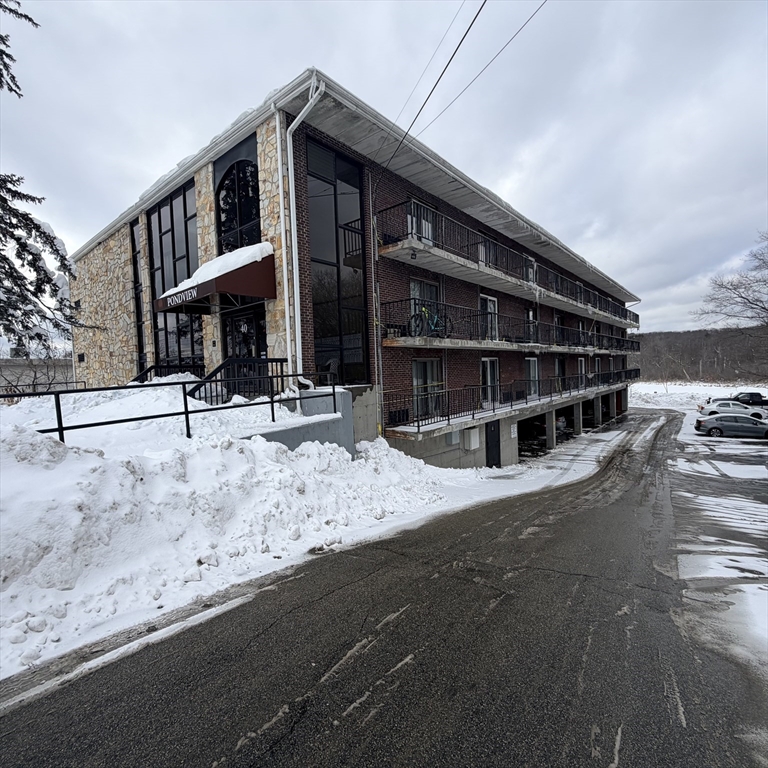 40 Cochituate Rd, Framingham, Massachusetts, 1 Room Rooms,1 BathroomBathrooms,Residential Lease,For Rent,Cochituate Rd,73480414