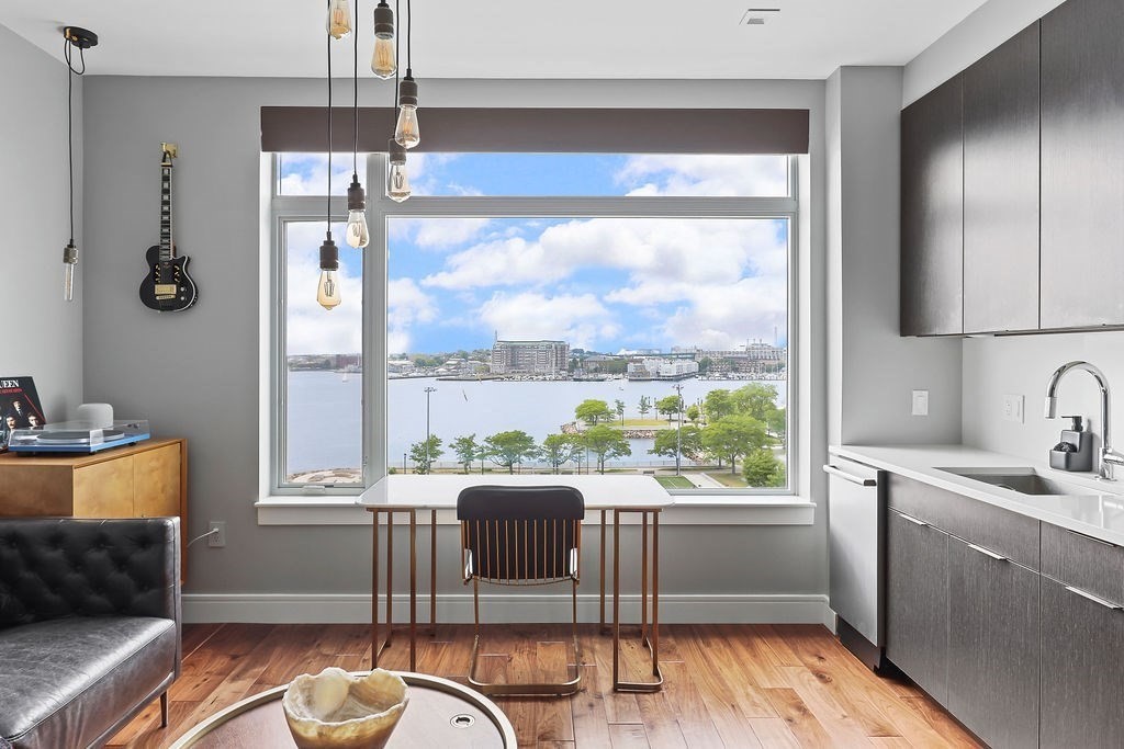 99 Sumner St, Boston, Massachusetts, 1 Bedroom Bedrooms, 3 Rooms Rooms,1 BathroomBathrooms,Residential,For Sale,Sumner St,73480474