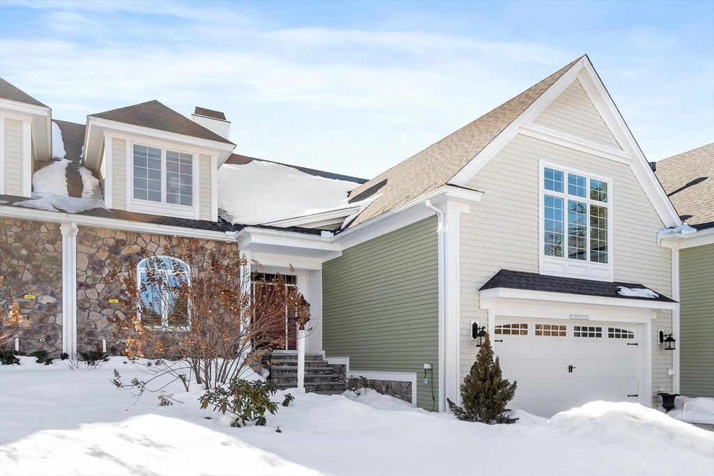 31 Crenshaw Lane, Andover, Massachusetts, 3 Bedrooms Bedrooms, 8 Rooms Rooms,4.5 BathroomsBathrooms,Residential,For Sale,Crenshaw Lane,73480384