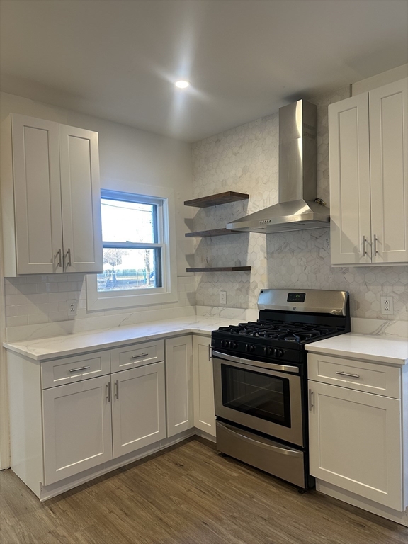 62 W 6th St, Lowell, Massachusetts, 3 Bedrooms Bedrooms, 6 Rooms Rooms,1 BathroomBathrooms,Residential Lease,For Rent,W 6th St,73469733