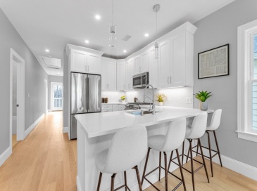 105 Neponset Ave, Boston, Massachusetts, 3 Bedrooms Bedrooms, 7 Rooms Rooms,2 BathroomsBathrooms,Residential,For Sale,Neponset Ave,73468738