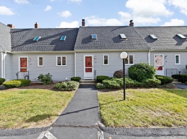 52 Liberty St, Plymouth, Massachusetts, 2 Bedrooms Bedrooms, 5 Rooms Rooms,1.5 BathroomsBathrooms,Residential,For Sale,Liberty St,73455947