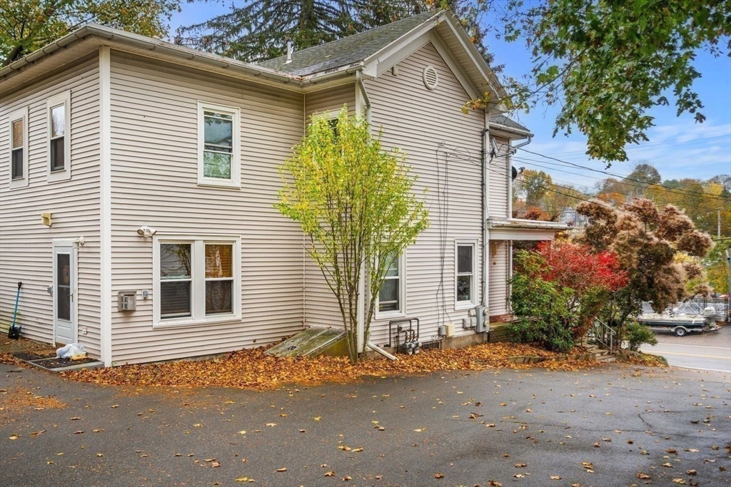 125 Allen Street, Braintree, Massachusetts, 2 Bedrooms Bedrooms, 7 Rooms Rooms,2 BathroomsBathrooms,Residential,For Sale,Allen Street,73461276