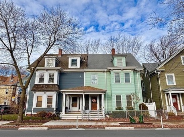 347 Washington Street, Somerville, Massachusetts, 5 Bedrooms Bedrooms, 8 Rooms Rooms,1.5 BathroomsBathrooms,Residential,For Sale,Washington Street,73471131