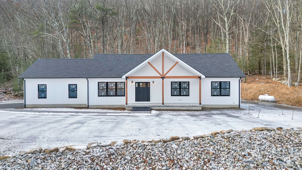 221 Cedar Swamp Rd, Monson, Massachusetts, 3 Bedrooms Bedrooms, 7 Rooms Rooms,2 BathroomsBathrooms,Residential,For Sale,Cedar Swamp Rd,73462191