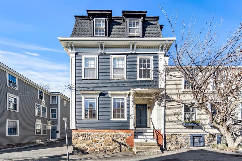 102 Front St, Marblehead, Massachusetts, 2 Bedrooms Bedrooms, 5 Rooms Rooms,1 BathroomBathrooms,Residential,For Sale,Front St,73464218