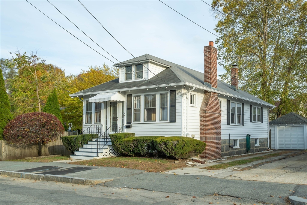 10 White St, Quincy, Massachusetts, 2 Bedrooms Bedrooms, 5 Rooms Rooms,1 BathroomBathrooms,Residential,For Sale,White St,73453964