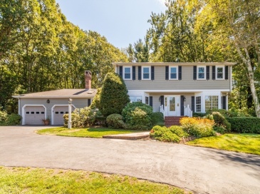 14 Onondaga Ln, Medfield, Massachusetts, 4 Bedrooms Bedrooms, 11 Rooms Rooms,3.5 BathroomsBathrooms,Residential,For Sale,Onondaga Ln,73464300 14 Onondaga Ln, Medfield, Massachusetts, 4 Bedrooms Bedrooms, 11 Rooms Rooms,3.5 BathroomsBathrooms,Residential,For Sale,Onondaga Ln,73464300