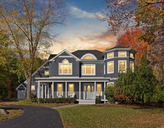 22 Flyaway Pond Dr, Easton, Massachusetts, 4 Bedrooms Bedrooms, 12 Rooms Rooms,2.5 BathroomsBathrooms,Residential,For Sale,Flyaway Pond Dr,73480528