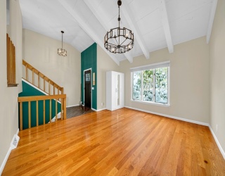 2 Foxfire Dr, Sharon, Massachusetts, 3 Bedrooms Bedrooms, 7 Rooms Rooms,3 BathroomsBathrooms,Residential Lease,For Rent,Foxfire Dr,73480609