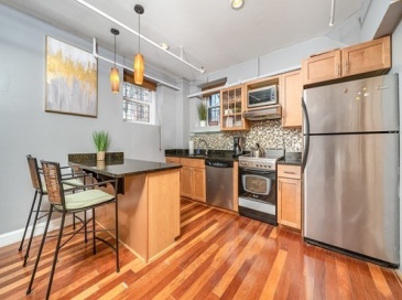 330 Dartmouth, Boston, Massachusetts, 1 Bedroom Bedrooms, 3 Rooms Rooms,1 BathroomBathrooms,Residential,For Sale,Dartmouth,73480634 330 Dartmouth, Boston, Massachusetts, 1 Bedroom Bedrooms, 3 Rooms Rooms,1 BathroomBathrooms,Residential,For Sale,Dartmouth,73480634