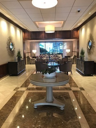 9 Hawthorne Place, Boston, Massachusetts, 2 Bedrooms Bedrooms, 4 Rooms Rooms,2 BathroomsBathrooms,Residential Lease,For Rent,Hawthorne Place,73480697