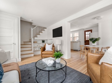 71 Highland Rd, Brookline, Massachusetts, 3 Bedrooms Bedrooms, 6 Rooms Rooms,1.5 BathroomsBathrooms,Residential,For Sale,Highland Rd,73480571