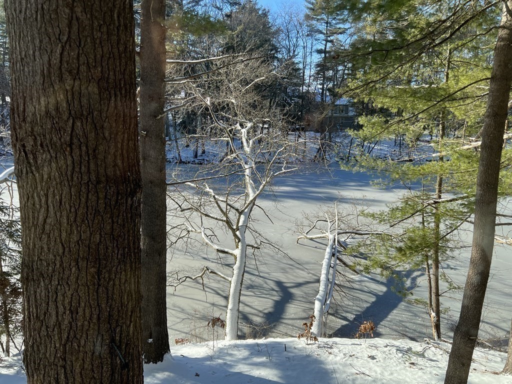 24 Old Mill Rd, Concord, Massachusetts, 1 Bedroom Bedrooms, 4 Rooms Rooms,1 BathroomBathrooms,Residential Lease,For Rent,Old Mill Rd,73475954