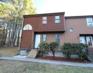 70 Beach St, Wrentham, Massachusetts, 2 Bedrooms Bedrooms, 4 Rooms Rooms,1.5 BathroomsBathrooms,Residential Lease,For Rent,Beach St,73466810