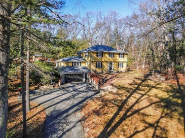 25 Forest Street, Medfield, Massachusetts, 4 Bedrooms Bedrooms, 10 Rooms Rooms,2.5 BathroomsBathrooms,Residential,For Sale,Forest Street,73470751
