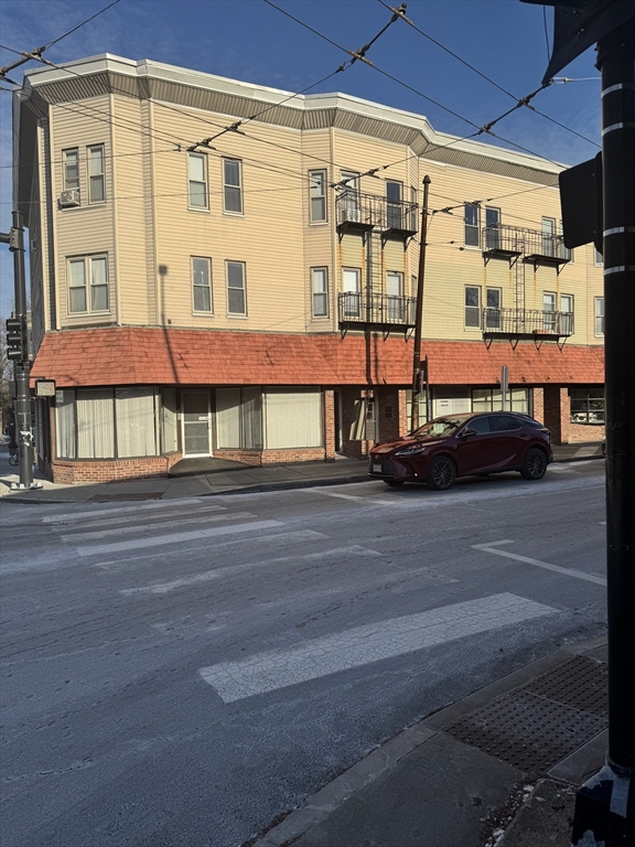 187-197 Concord Ave., Cambridge, Massachusetts, 1 Bedroom Bedrooms, 2 Rooms Rooms,1 BathroomBathrooms,Residential,For Sale,Concord Ave.,73463105