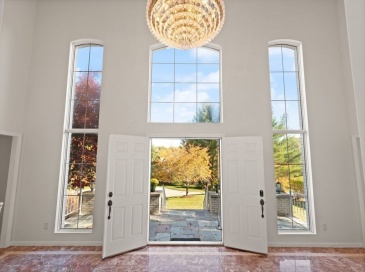 74 Eisenhower Dr., Sharon, Massachusetts, 4 Bedrooms Bedrooms, 9 Rooms Rooms,5.5 BathroomsBathrooms,Residential,For Sale,Eisenhower Dr.,73446795