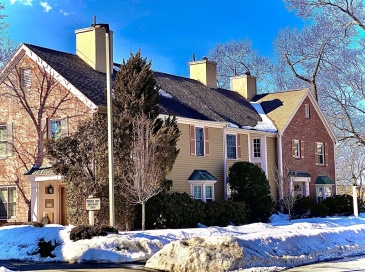 19 Oakland Avenue, Needham, Massachusetts, 2 Bedrooms Bedrooms, 8 Rooms Rooms,2.5 BathroomsBathrooms,Residential,For Sale,Oakland Avenue,73480089