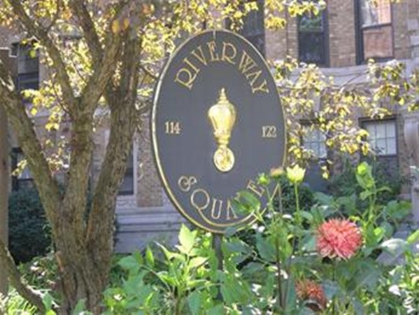 118 Riverway, Boston, Massachusetts, 2 Rooms Rooms,1 BathroomBathrooms,Residential,For Sale,Riverway,73480766