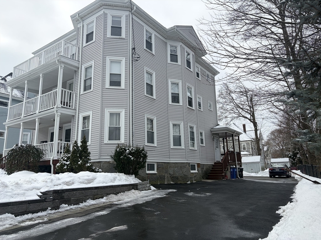 89 Goddard St., Quincy, Massachusetts, 2 Bedrooms Bedrooms, 5 Rooms Rooms,1 BathroomBathrooms,Residential Lease,For Rent,Goddard St.,73480782