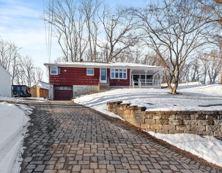 13 Braney Rd, Millbury, Massachusetts, 3 Bedrooms Bedrooms, 6 Rooms Rooms,2 BathroomsBathrooms,Residential,For Sale,Braney Rd,73472220