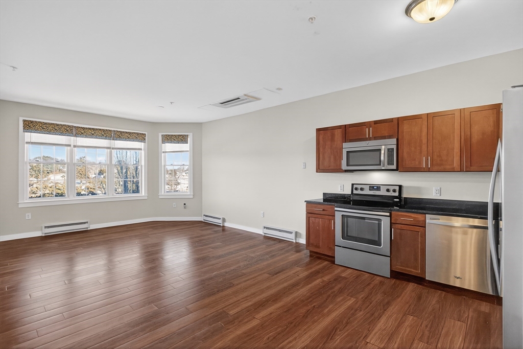 100 Alden Street, Provincetown, Massachusetts, 1 Bedroom Bedrooms, 3 Rooms Rooms,1 BathroomBathrooms,Residential,For Sale,Alden Street,73466705