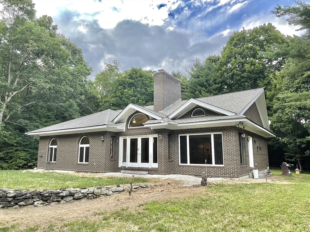 697 Lower Rd, Hardwick, Massachusetts, 4 Bedrooms Bedrooms, 6 Rooms Rooms,2 BathroomsBathrooms,Residential,For Sale,Lower Rd,73478295