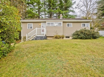 27 Middlebrook Dr, Springfield, Massachusetts, 3 Bedrooms Bedrooms, 7 Rooms Rooms,1 BathroomBathrooms,Residential,For Sale,Middlebrook Dr,73453154