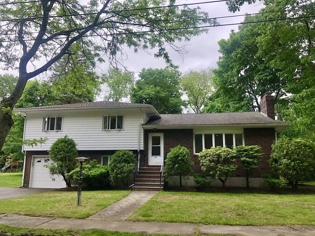 15 Sycamore Rd, Wakefield, Massachusetts, 3 Bedrooms Bedrooms, 8 Rooms Rooms,2 BathroomsBathrooms,Residential Lease,For Rent,Sycamore Rd,73456325