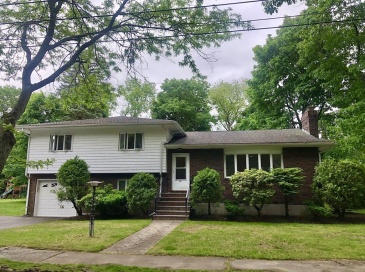 15 Sycamore Rd, Wakefield, Massachusetts, 3 Bedrooms Bedrooms, 8 Rooms Rooms,2 BathroomsBathrooms,Residential Lease,For Rent,Sycamore Rd,73456325 15 Sycamore Rd, Wakefield, Massachusetts, 3 Bedrooms Bedrooms, 8 Rooms Rooms,2 BathroomsBathrooms,Residential Lease,For Rent,Sycamore Rd,73456325