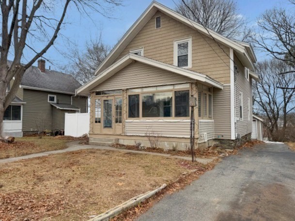 47 Ideal Rd, Worcester, Massachusetts, 3 Bedrooms Bedrooms, 6 Rooms Rooms,1.5 BathroomsBathrooms,Residential,For Sale,Ideal Rd,73467838