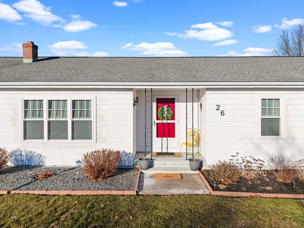 26 Massachusetts Ave, Somerset, Massachusetts, 3 Bedrooms Bedrooms, 6 Rooms Rooms,2 BathroomsBathrooms,Residential,For Sale,Massachusetts Ave,73469811