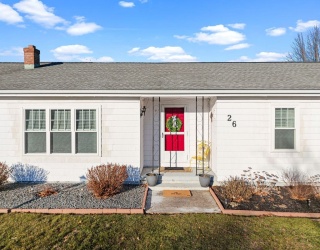 26 Massachusetts Ave, Somerset, Massachusetts, 3 Bedrooms Bedrooms, 6 Rooms Rooms,2 BathroomsBathrooms,Residential,For Sale,Massachusetts Ave,73469811