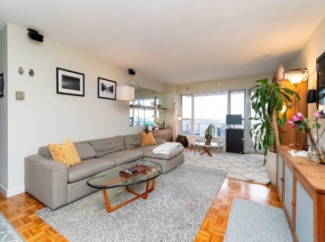 111 Perkins Street, Boston, Massachusetts, 2 Bedrooms Bedrooms, 5 Rooms Rooms,1 BathroomBathrooms,Residential,For Sale,Perkins Street,73457829