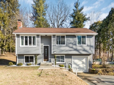 491 S West Street, Agawam, Massachusetts, 3 Bedrooms Bedrooms, 6 Rooms Rooms,1 BathroomBathrooms,Residential,For Sale,S West Street,73468515