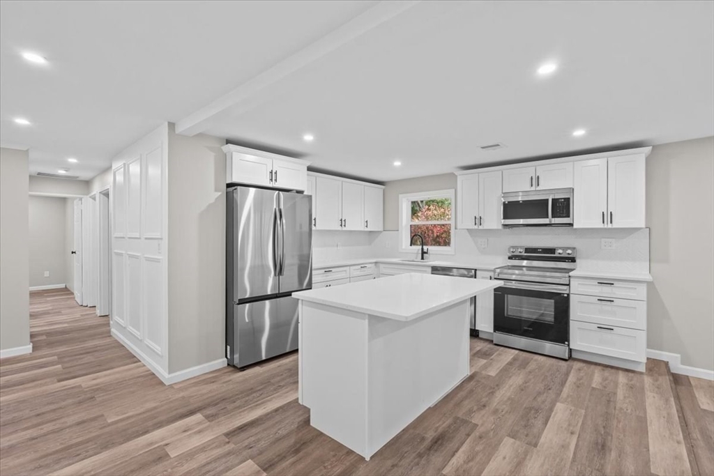 54 Mildred Rd, Brockton, Massachusetts, 3 Bedrooms Bedrooms, 6 Rooms Rooms,1 BathroomBathrooms,Residential,For Sale,Mildred Rd,73454329