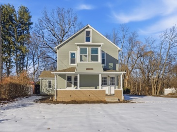 304-306 Cooper Street, Agawam, Massachusetts, 6 Bedrooms Bedrooms, 12 Rooms Rooms,2 BathroomsBathrooms,Residential Income,For Sale,Cooper Street,73466429