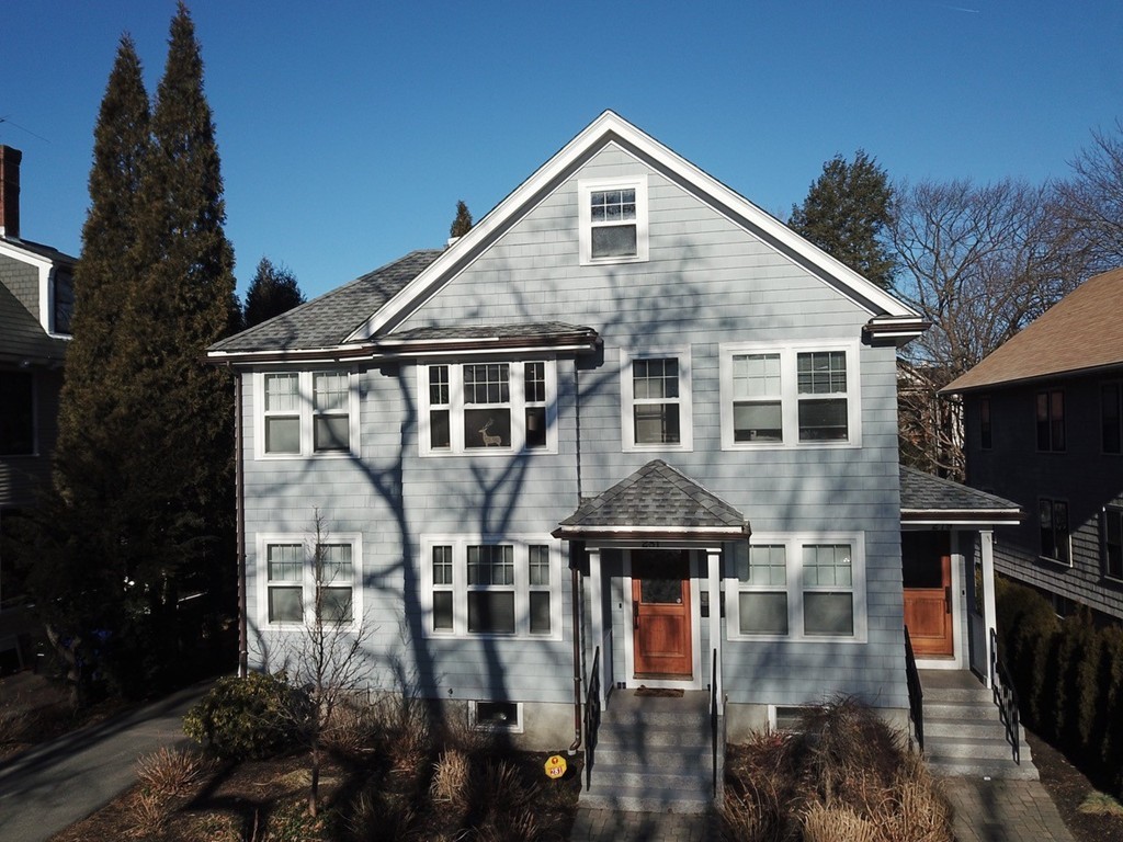 279 Walnut Street, Brookline, Massachusetts, 4 Bedrooms Bedrooms, 8 Rooms Rooms,2.5 BathroomsBathrooms,Residential Lease,For Rent,Walnut Street,73480831