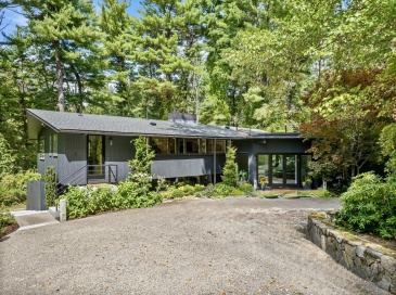 103 Farm Street, Dover, Massachusetts, 5 Bedrooms Bedrooms, 10 Rooms Rooms,3.5 BathroomsBathrooms,Residential,For Sale,Farm Street,73480832