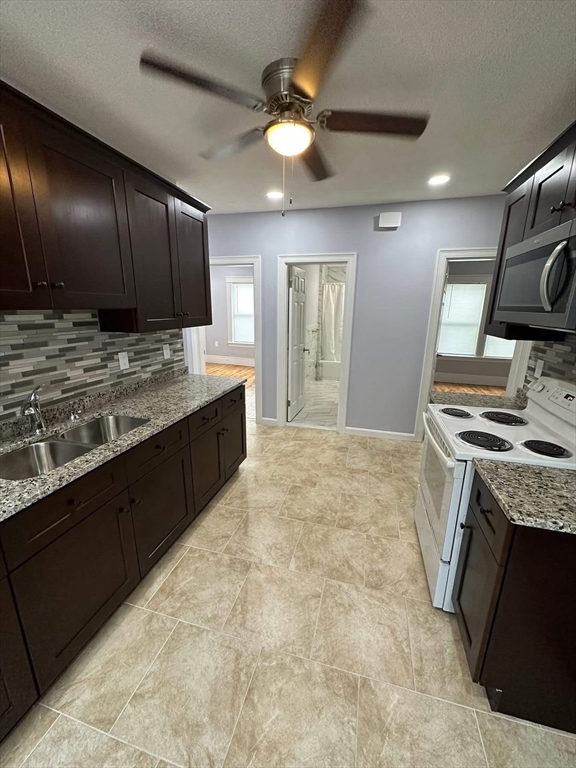 10 Stevens Rd, Worcester, Massachusetts, 3 Bedrooms Bedrooms, 7 Rooms Rooms,1 BathroomBathrooms,Residential Lease,For Rent,Stevens Rd,73480842