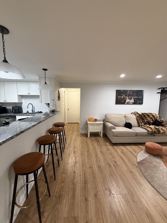 2323 Washington, Newton, Massachusetts, 1 Bedroom Bedrooms, 3 Rooms Rooms,1 BathroomBathrooms,Residential Lease,For Rent,Washington,73480862